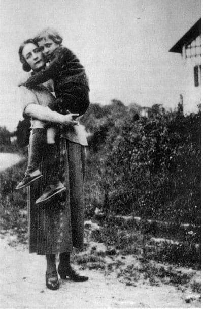 perfect images, written photographs and the absolute